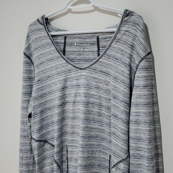 Champion silver and grey XL athletic hoodie - Picture 2 of 7